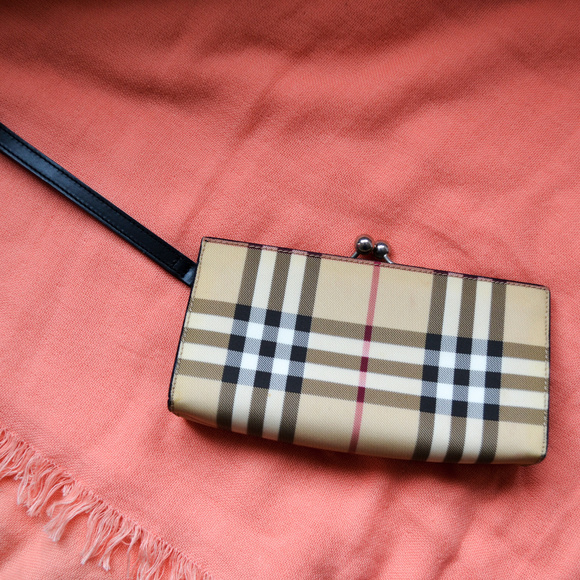 Burberry Handbags - Burberry Clasp Clutch